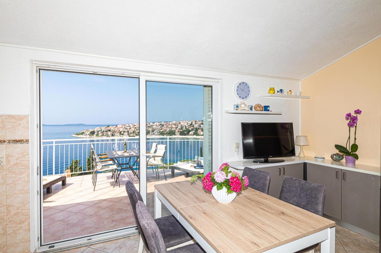 Apartments Villa Nea Leona Trogir Dış mekan fotoğraf