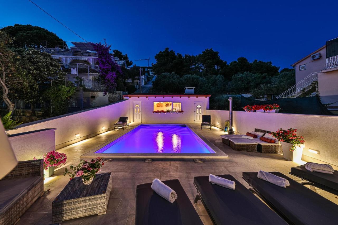 Apartments Villa Nea Leona Trogir Dış mekan fotoğraf