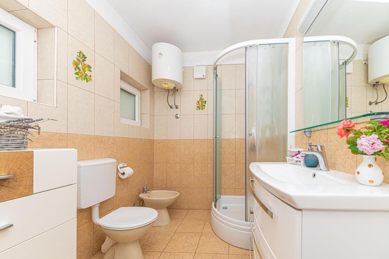 Apartments Villa Nea Leona Trogir Dış mekan fotoğraf